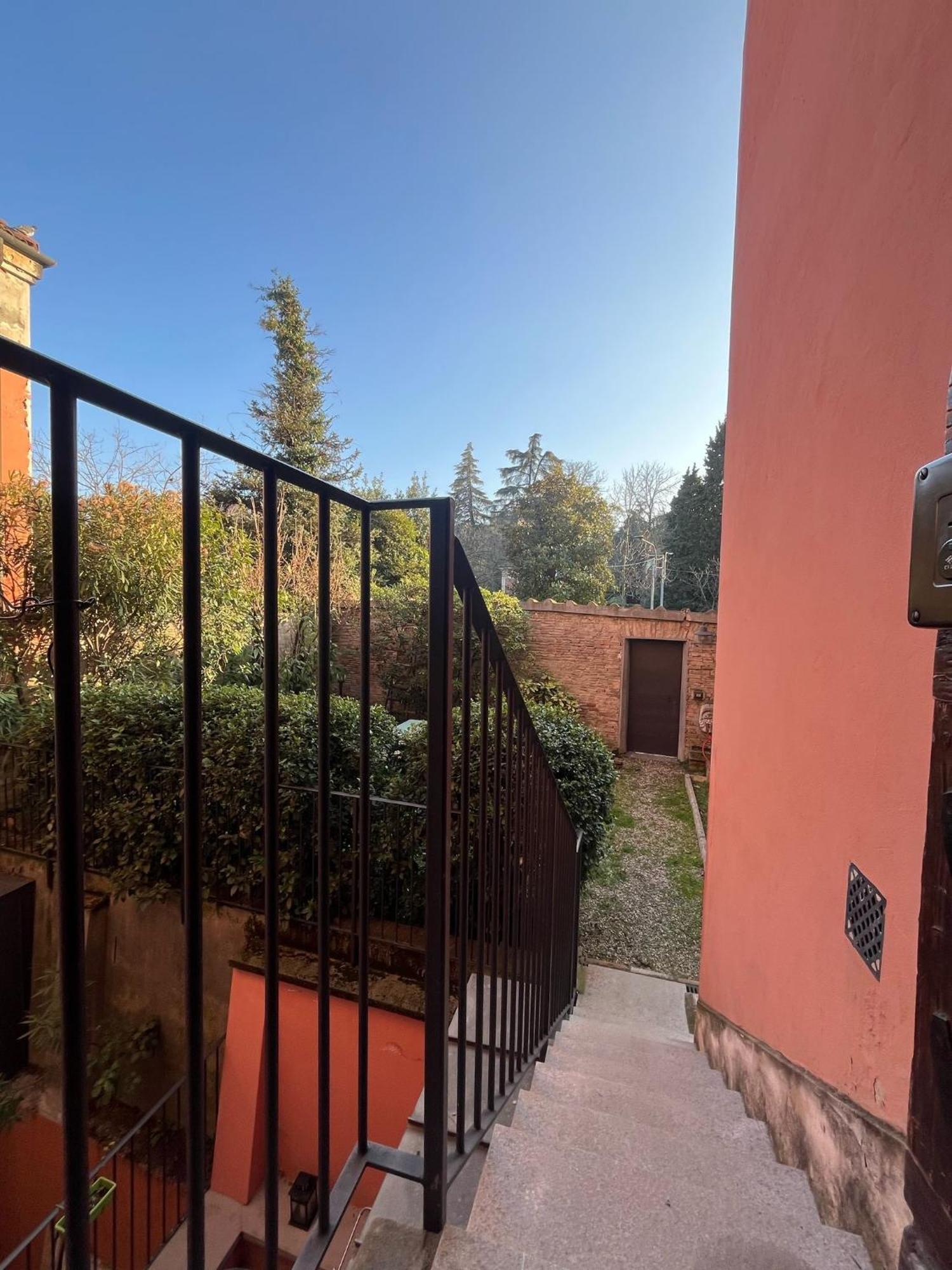 Ferienwohnung Saragozza Flat & Secret Garden Bologna Exterior foto